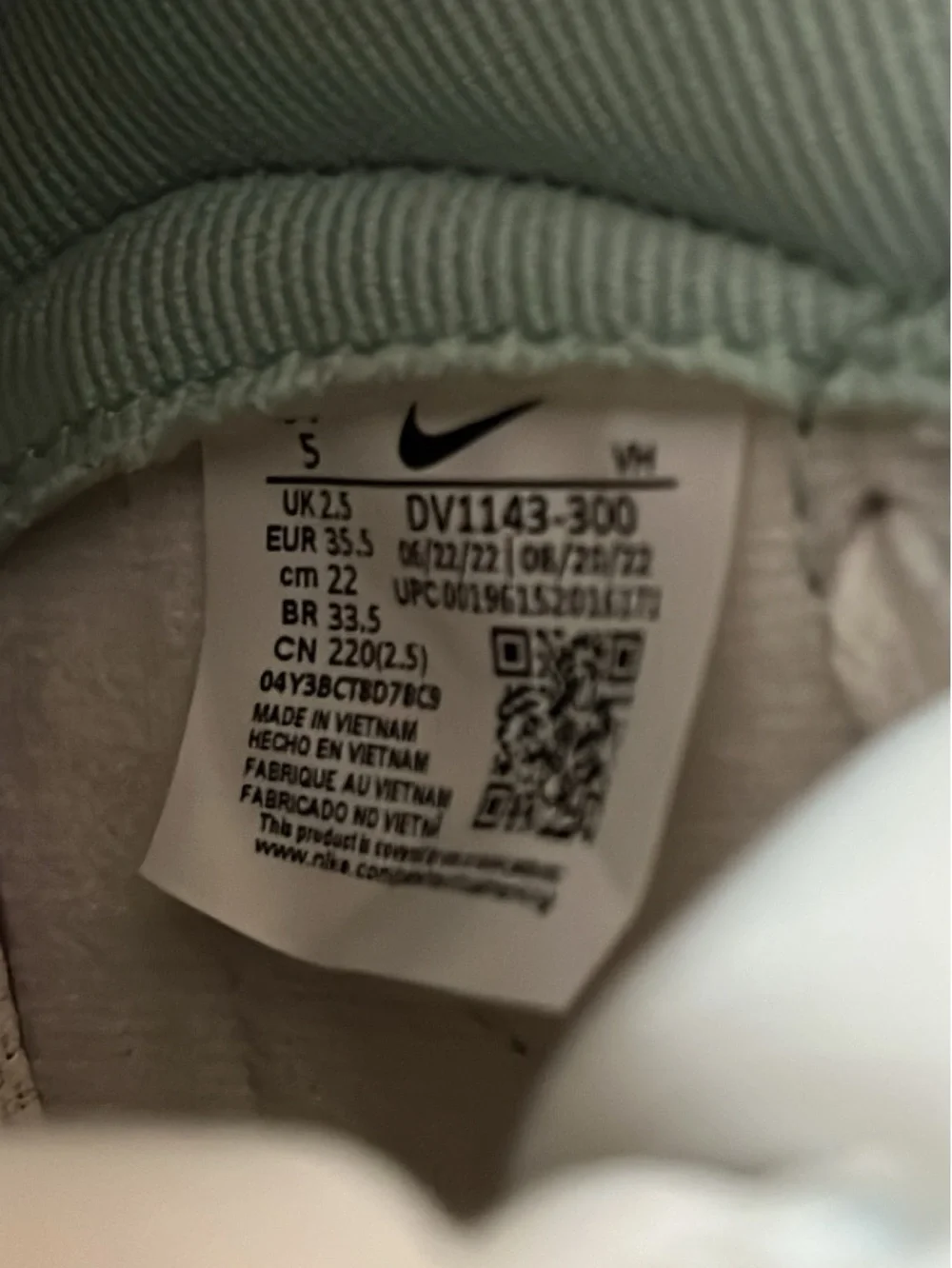 Nike Dunk High 1985 Enamel Green Denim Women’s Size 5